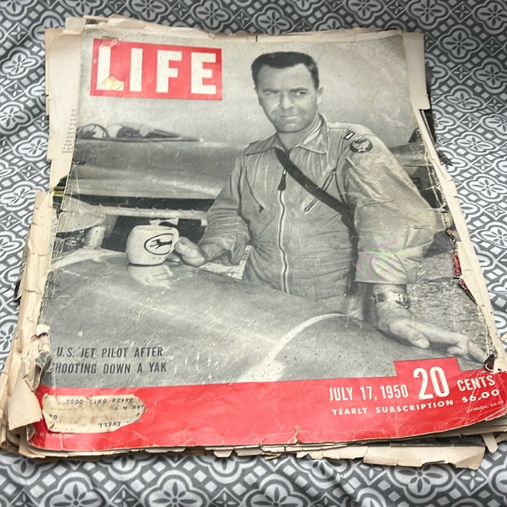 Vintage LIFE MAGAZINE July 17, 1950, article on Vietnam War, full color ads